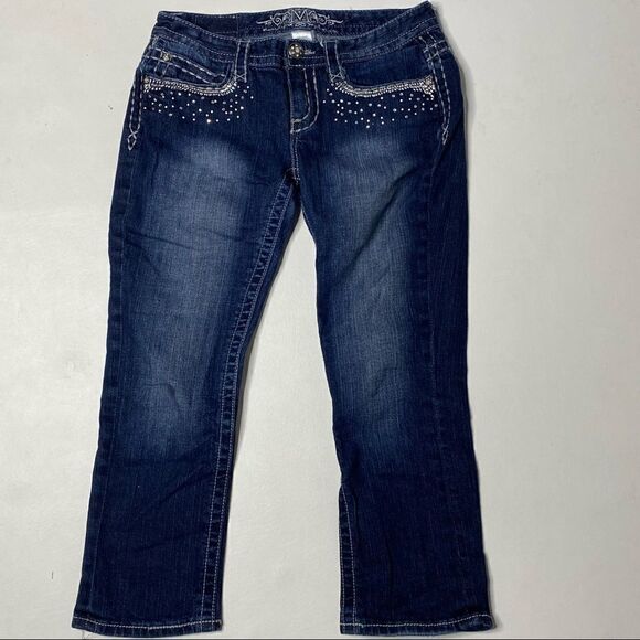 Maurice’s Premium | Blingy Denim Capri’s - Picture 2 of 7